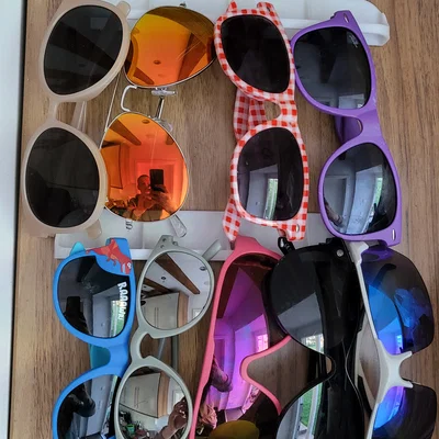 Giá treo kính tiện lợi (Glasses holder)
