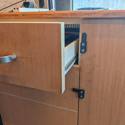 Chốt Cửa/Ngăn Kéo Cho Xe Campervan