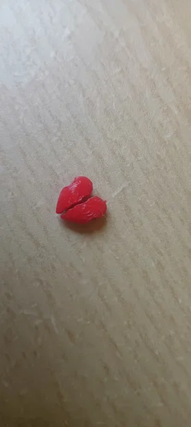 Mô hình Trái tim tan vỡ (Broken Heart) in 3D làm phụ kiện vòng tay - Image 1