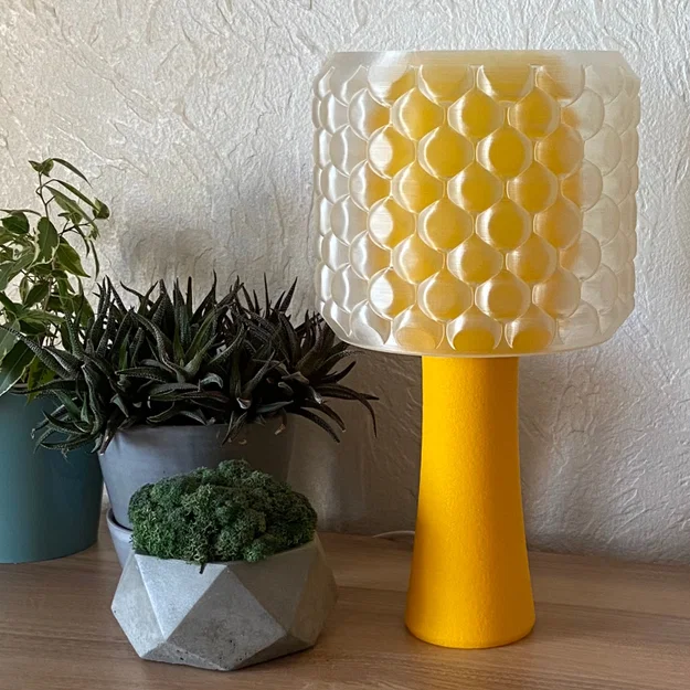 Đèn Bàn Retro - Chụp Đèn Họa Tiết Bong Bóng với Đế Cổ Điển - Image 5