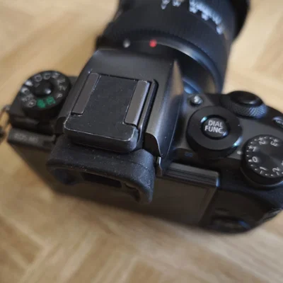 Nắp đậy chân đèn Flash cho máy ảnh CANON EOS M