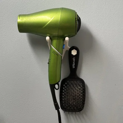 Giá treo máy sấy và lược UNbrush