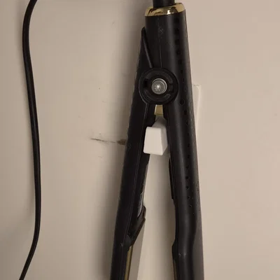 Giá treo máy kẹp tóc GHD 3D tiện lợi, gọn gàng cho bàn trang điểm