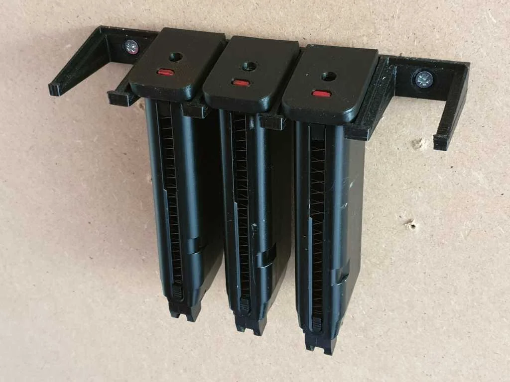 Giá treo băng đạn súng Glock gắn tường 1