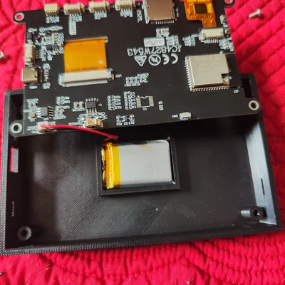 Khung vỏ 3D cho màn hình Guition ESP32-S3 4.3 inch có khay pin
