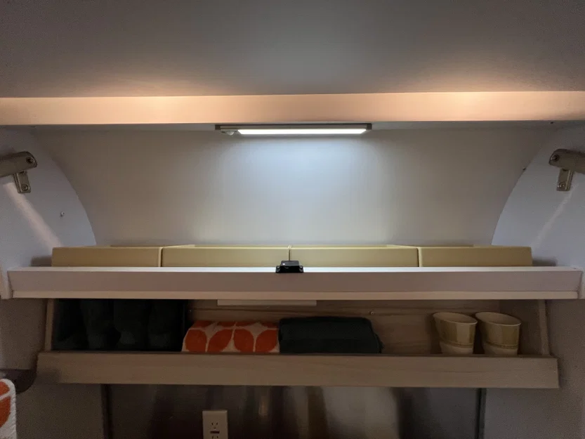 Khay Đựng Đồ Cho Tủ Thuốc Airstream - Image 1