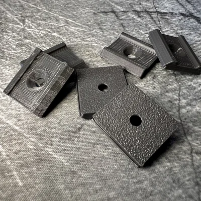 Ngàm gắn đèn IKEA MITTLED cực kỳ cứng cáp