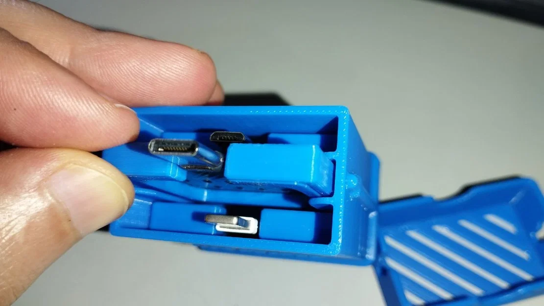 Hộp đựng cho bộ chuyển đổi kiểm tra chân cắm Lightning / USB-C / Micro-USB OSS Team - Image 3
