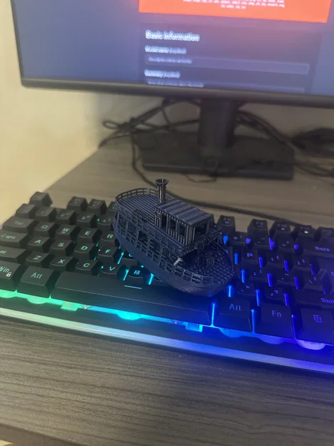 Mô hình thuyền Benchy phong cách rừng nhiệt đới độc đáo - Image 1