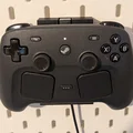 Giá đỡ tay cầm Steam Controller cho bảng IKEA Skadis với thiết kế giấu dây - Thumbnail 1