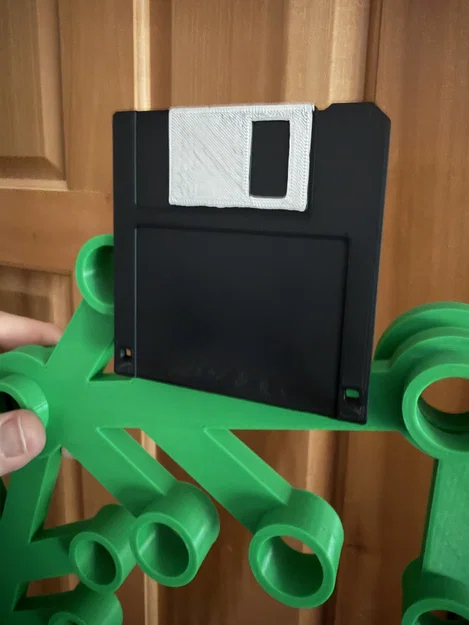 Mô hình đĩa mềm 3.5 inch trang trí vòng hoa Lego - Image 1