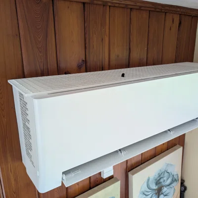 Tấm lưới bảo vệ máy lạnh chống mèo leo trèo (Mini-Split Cat Guard)