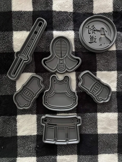 Bộ khuôn nhấn bánh quy Kendo - Image 1