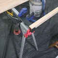 Gá kẹp giữ thanh gỗ trên giá đỡ hỗ trợ chà nhám cho thợ mộc - Thumbnail 1