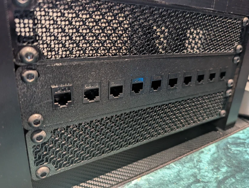 Tủ Rack 10 inch - Patch Panel 1U gắn Keystone (10 cổng) - Image 1