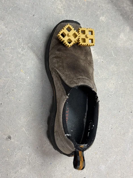 BÁNH RĂNG VUÔNG DÀNH CHO GUỐC (CLOG) - Image 1