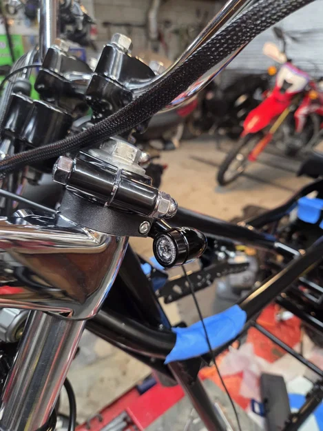 Giá đỡ xi nhan xe máy 36mm cho Kawasaki H1 H2 Z1 900 - Image 1