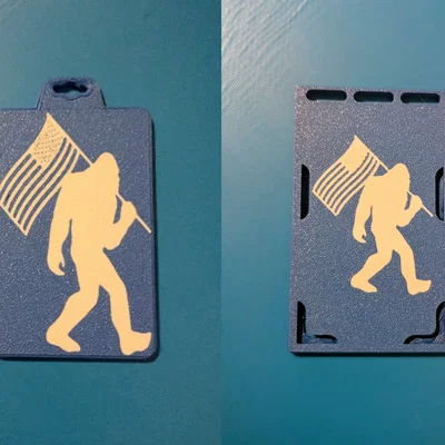 Hộp Đựng Thẻ/ID Hình Bigfoot Patriotic