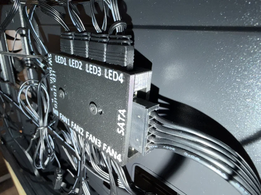 Vỏ bảo vệ cho bộ điều khiển Fan/LED Rosewill ACA502B - Image 1