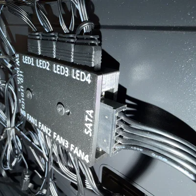 Vỏ bảo vệ cho bộ điều khiển Fan/LED Rosewill ACA502B