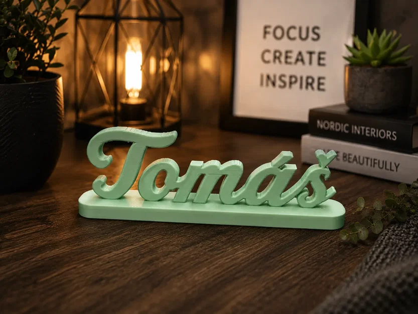 Bảng Tên Thomas - Bảng Tên Để Bàn Cá Nhân Hóa - Image 1