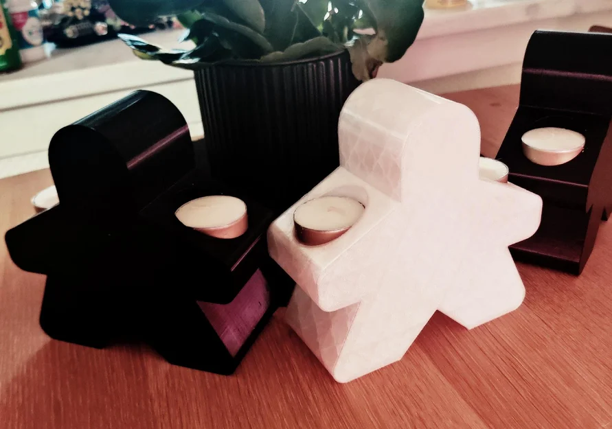 Đế cắm nến Tealight hình Meeple - Image 1