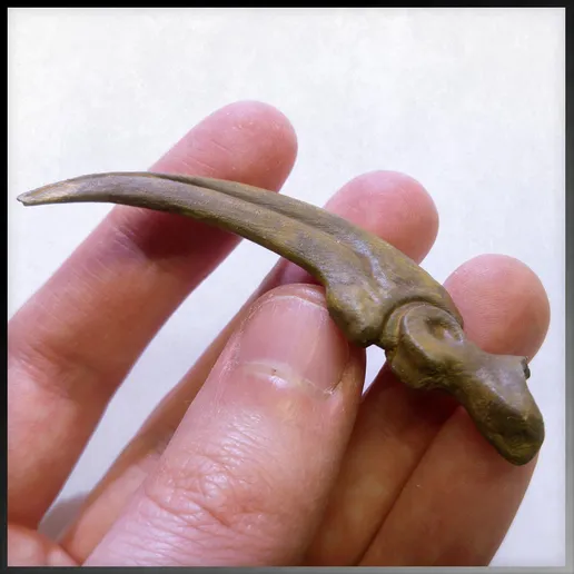 Mô hình móng vuốt khủng long Pyroraptor Raptor Claw - Image 2