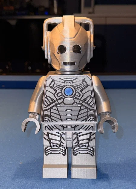 Mô hình Dr. Who Cyberman MegaFigure (Tỷ lệ 5:1) - Image 1