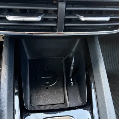 Đế giữ sạc không dây Magsafe cho Skoda Octavia IV