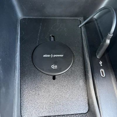 Đế giữ sạc không dây Magsafe cho Skoda Octavia IV