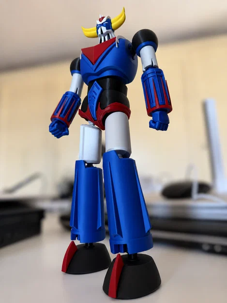 Grɘndizer: Siêu robot cổ điển thập niên 1970 với khớp nối linh hoạt - Image 1
