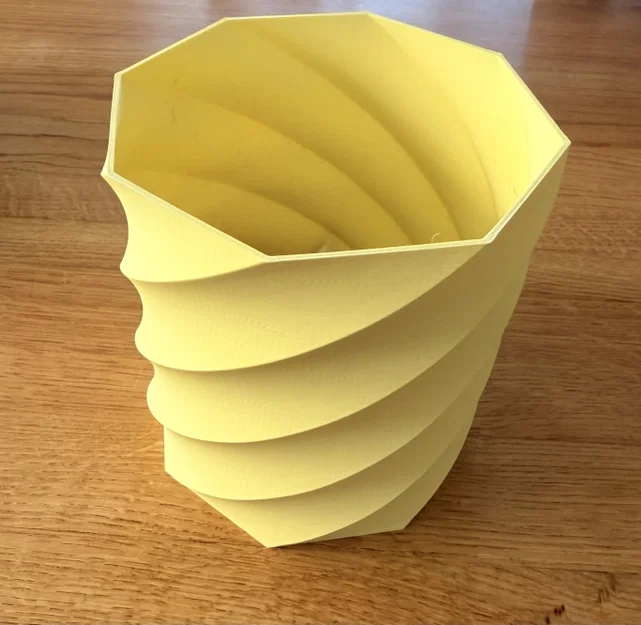 Bình hoa xoắn ốc Parametric — Tùy chỉnh linh hoạt đường kính, chiều cao và độ dày - Image 1