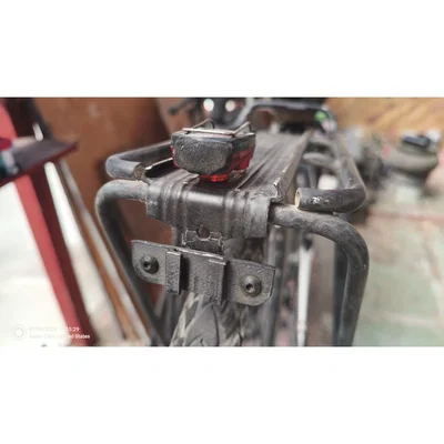 Ngàm gắn đèn hậu Blackburn Flea cho baga Topeak