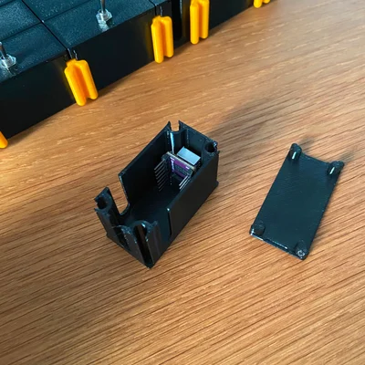 MakerDock: Nền tảng phát triển dạng mô-đun lắp ghép cho ESP… 7