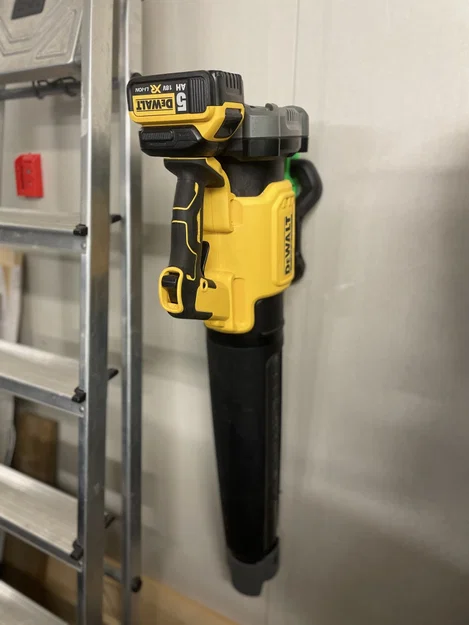 Móc treo tường in 3D tiện lợi cho máy thổi lá DeWalt - Image 1