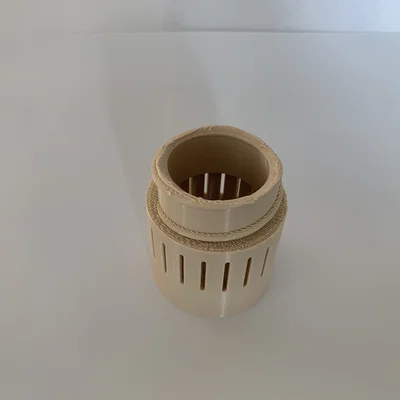 Hộp chứa hạt hút ẩm silicate đặt giữa lõi cuộn filament