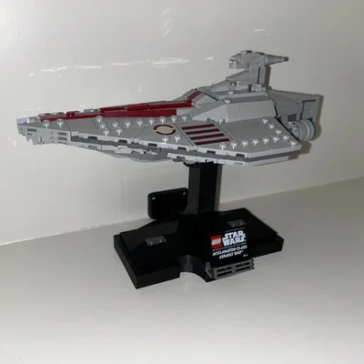 Giá treo tường cho mô hình Lego Star Wars Midi-scale