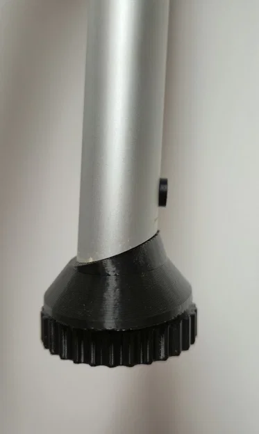 Chân đế điều chỉnh cân bằng cho Cadac Carri Chef 50 - Image 4