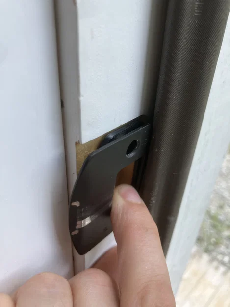Miếng đệm chốt cửa (Strike Plate Shim) cho khóa Schlage - Image 2