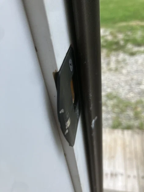 Miếng đệm chốt cửa (Strike Plate Shim) cho khóa Schlage - Image 3