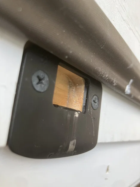 Miếng đệm chốt cửa (Strike Plate Shim) cho khóa Schlage - Image 4