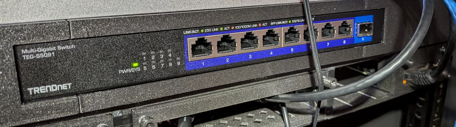 Ngàm gắn tủ rack 19 inch cho Switch Trendnet TEG-S5091 - Image 1