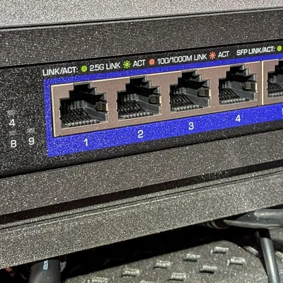 Ngàm gắn tủ rack 19 inch cho Switch Trendnet TEG-S5091