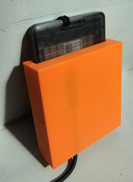 Đế sạc tiện lợi cho thiết bị định vị SenseCAP Card Tracker T1000-E - Image 1