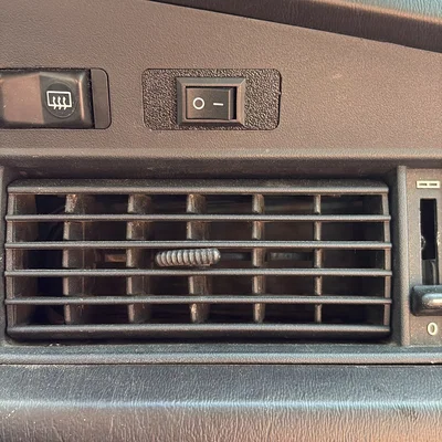 Nắp che bảng điều khiển (Abdeckung) cho Mercedes-Benz 190E (W201)