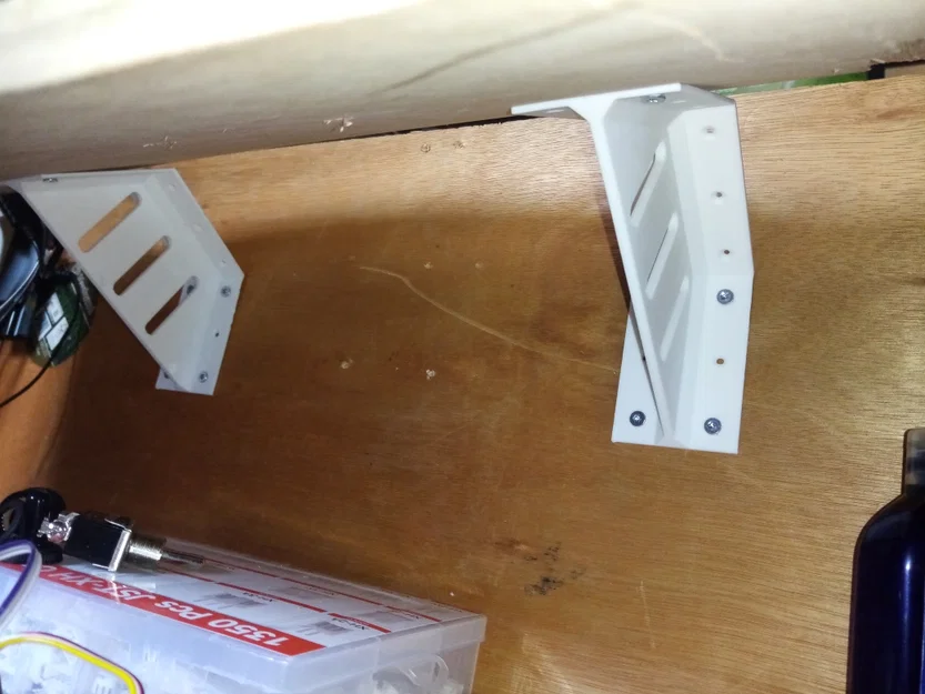 Giá đỡ gia cố 60 độ - Giải pháp lắp đặt kệ và bàn phím 3D thông minh - Image 1