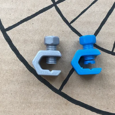 Kẹp nhựa mini (thêm một mẫu kẹp sợi filament khác)