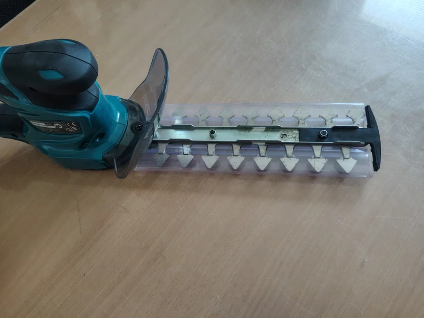 Bộ chặn đầu và bảo vệ lưỡi cắt cho máy tỉa Makita DUM 604, DUM 111 - Image 1
