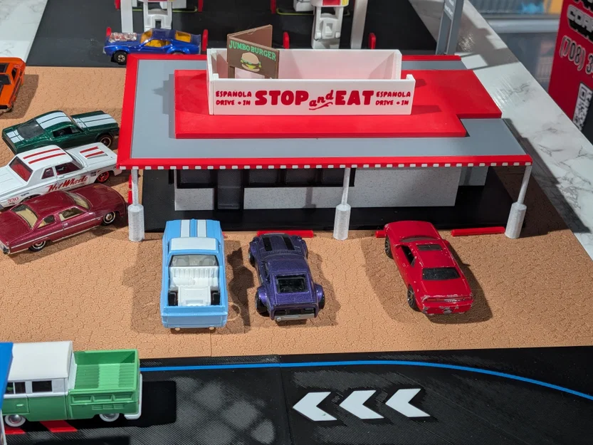 Mô hình Stop & Eat Drive-In - Diorama tỉ lệ 1:64 - Image 13
