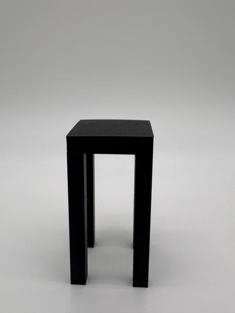 Ghế đẩu mini đơn giản cho mô hình nhân vật (figure) - Image 1